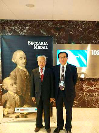 Chinese scholar gets Beccaria Award