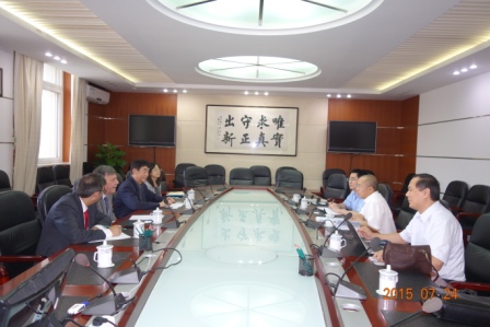 Gao Shijin meets with Pakistan's sustainable development policy center head