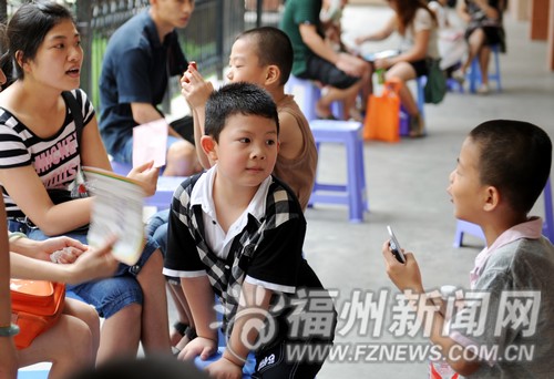 福州一年级新生开始报名　多所新建小学投入使用