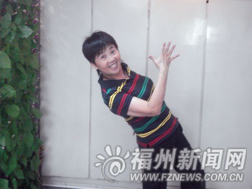 方彬年近七旬教街舞 曾带队上央视《我们有一套》