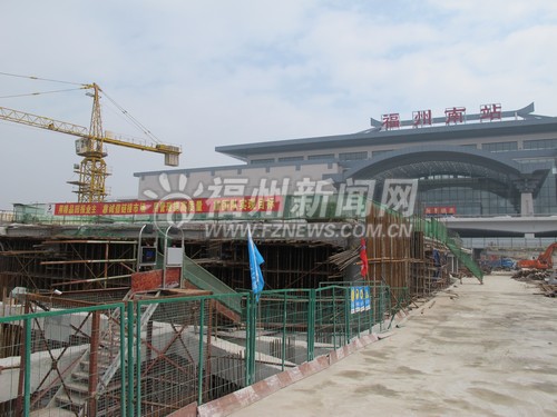地铁火车南站站西段主体4月完工 15个站点已围挡