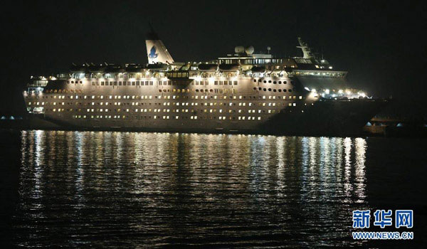 Cruise travel: Chinese tourists climb aboard