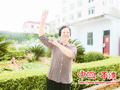 Square dance steps into rural town in Pingtan