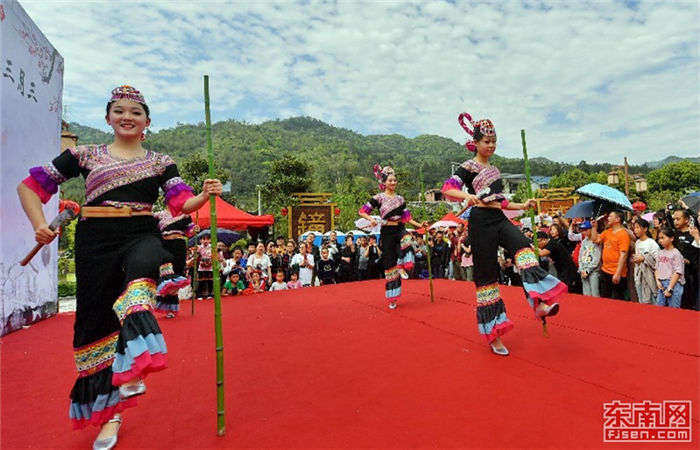 Luoyuan marks Sanyuesan Festival