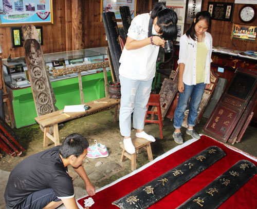 Volunteers offer service to Jitou