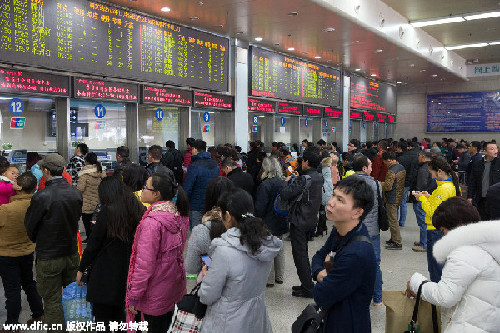 Home sweet home: Spring Festival train tickets go on sale