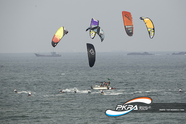 Day 2 -Lake (US) and Roose (NL) Lead the Slalom