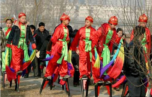 Walking on Stilts (ICH)