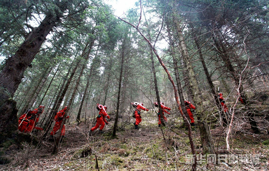 Gansu firefighters doing forest fire patrol