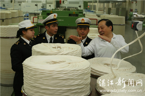 Zhanjiang cuts red tape