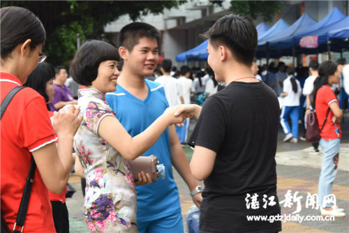 67,700 Zhanjiang students sit the gaokao