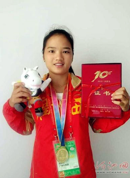 Hechi University performs well in single bamboo drafting