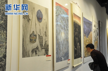Guiyang celebrates Long March victory with paintings