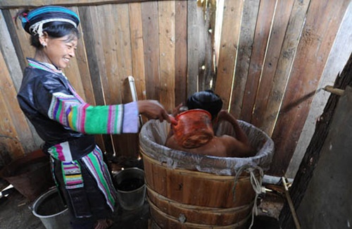 Medicated baths for Yao ethnic group