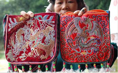 Horsetail embroidery of Sui people