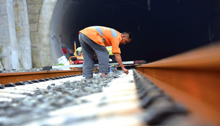 Chongqing-Guiyang Railway undergoes inspection