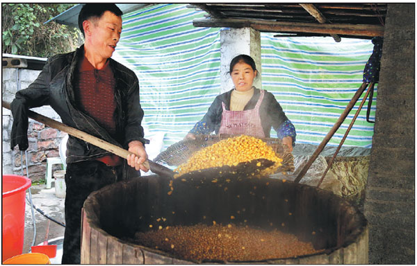 Villagers move up from old 'machete'