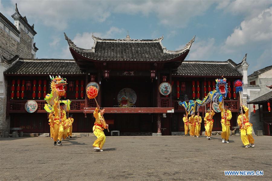 Intangible cultural heritage of Guizhou: Longli's dragon dance