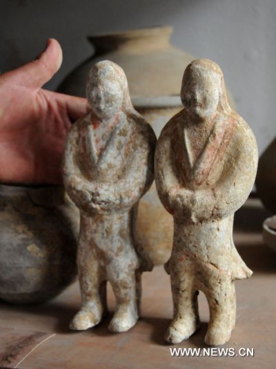 Antiques of Warring States unearthed in Hebei