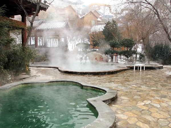 Good way to stay healthy in winter – hot spring bath