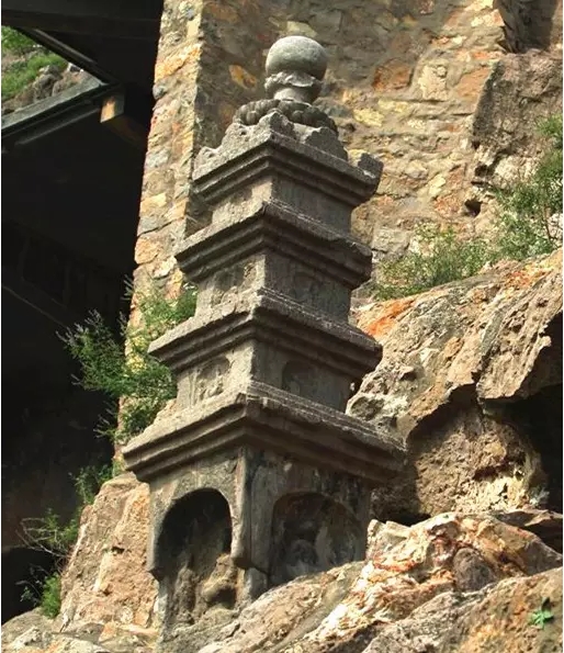 ABCs of Longmen: How much do you know about pagodas in Longmen?