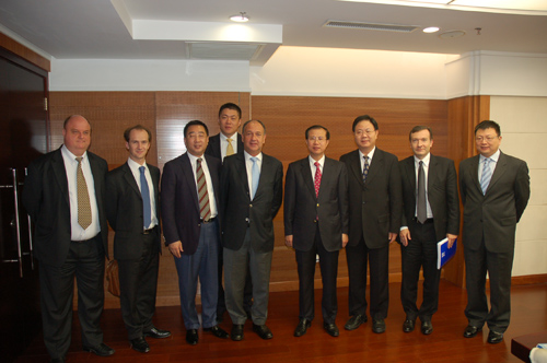 Vice Minister of Commerce visits Capgemini CEO