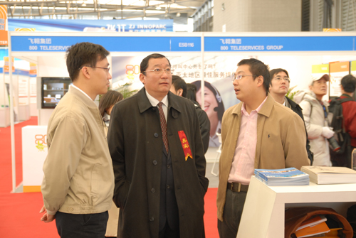 Huaqiao gains popularity at China International Industry Fair 2009