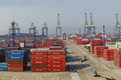 Ningbo Daxie Container Port (China)