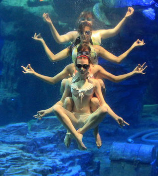 Underwater ballet blow Wuhan audience