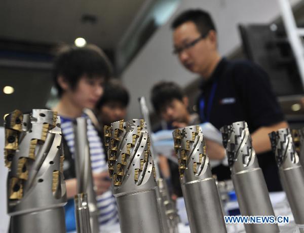 Int'l Machinery and Electronic Products Expo kicks off in Wuhan