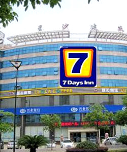 7 Days Hotel