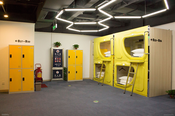 Sleeping capsules available in Changsha airport
