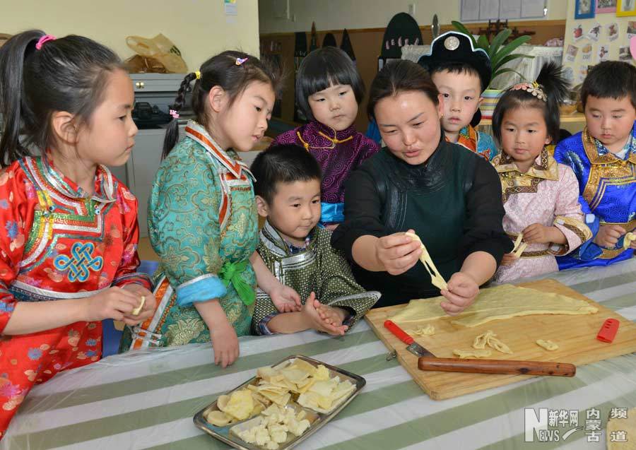 Traditional Mongolian culture taught in kindergarten