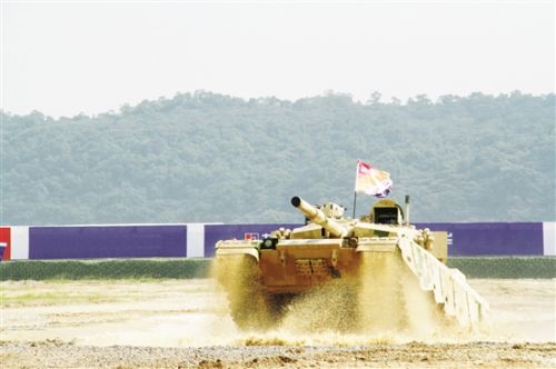 ‘Made in Baotou’ products debut at airshow