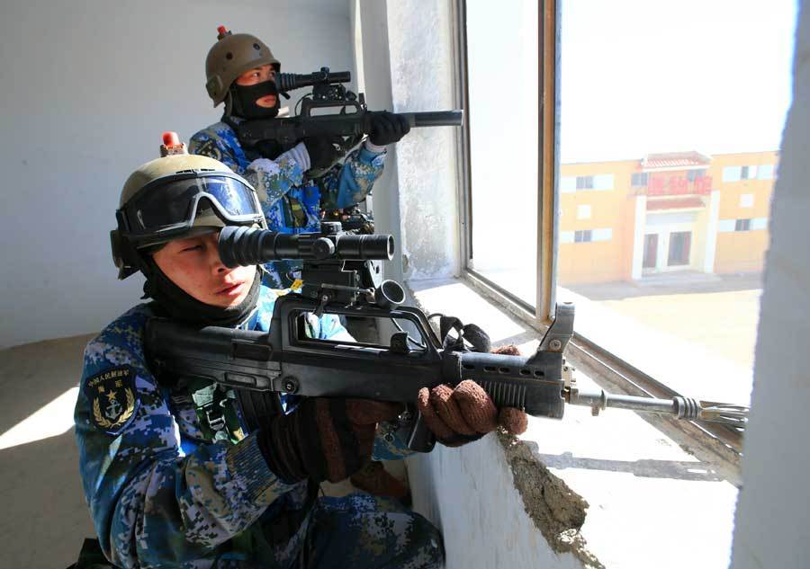 Actual-troop confrontation training conducted in N China