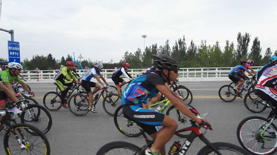 Cycling race of Ordos Nadam Fair concludes