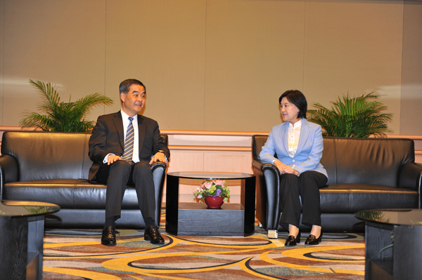 Bu Xiaolin meets Hong Kong chief executive