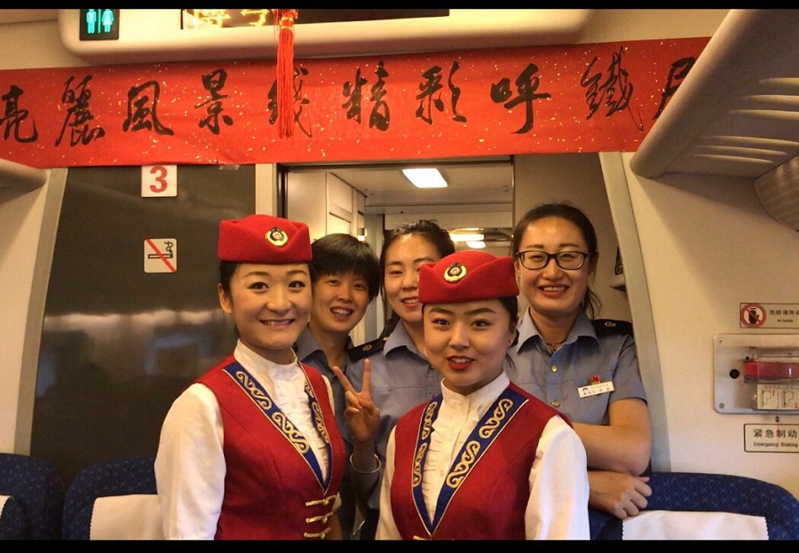High-speed train debuts in Inner Mongolia