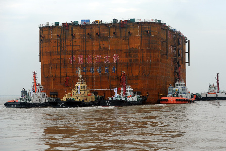 World's largest pier caisson floated successfully in Nantong
