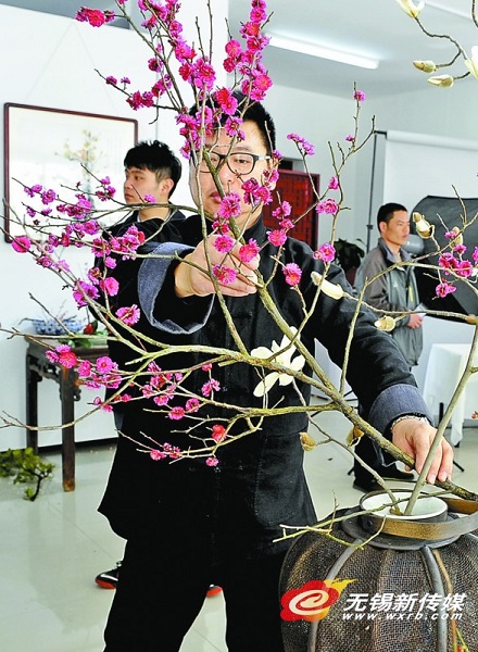Art of flower arrangement on show in Wuxi