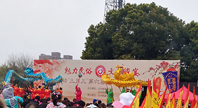 Old traditions come alive: Pageant parade