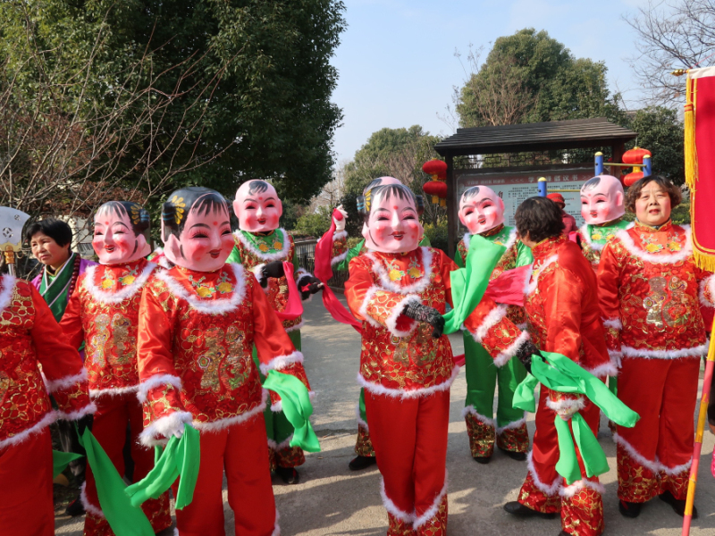 Wuxi residents celebrate the traditional Laba Festival