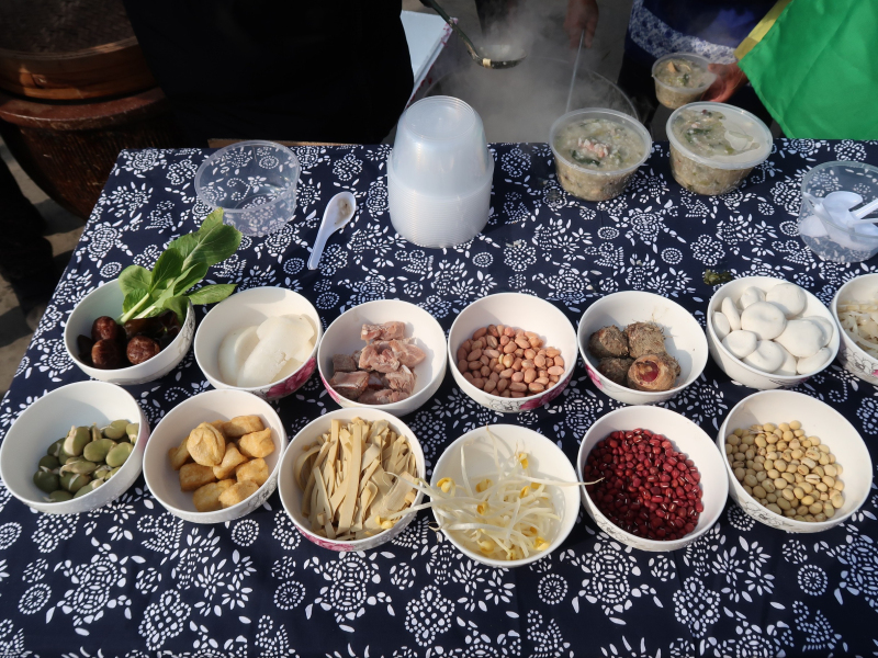 Wuxi residents celebrate the traditional Laba Festival