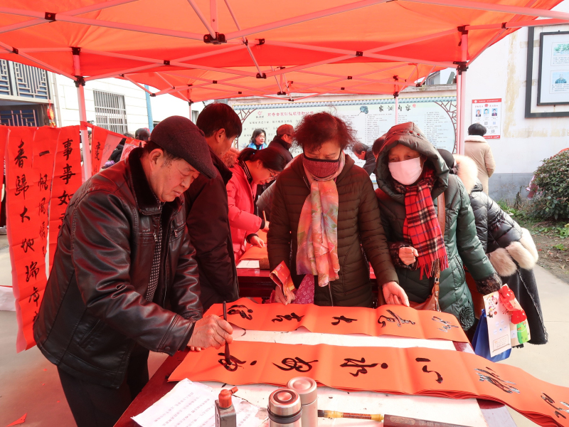 Wuxi residents celebrate the traditional Laba Festival