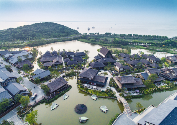 Tourist attractions in Binhu district promoted in Wuhan