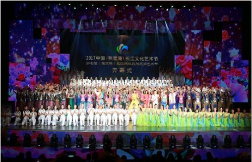 Yangtze River Culture and Art Festival opens in Zhangjiagang
