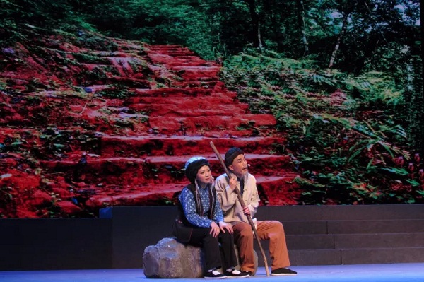 Love Celestial Ladder captures theatergoers' hearts in Zhangjiagang