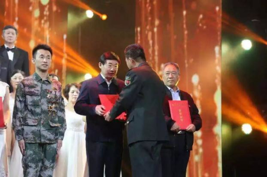 Wu Huifang awarded as China's 'most beautiful veteran'