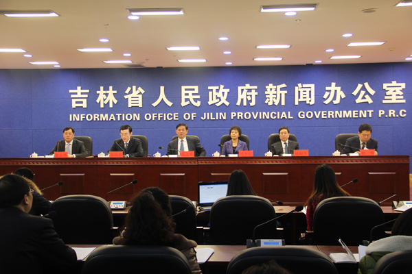 Jilin officials promise to improve people's livelihood