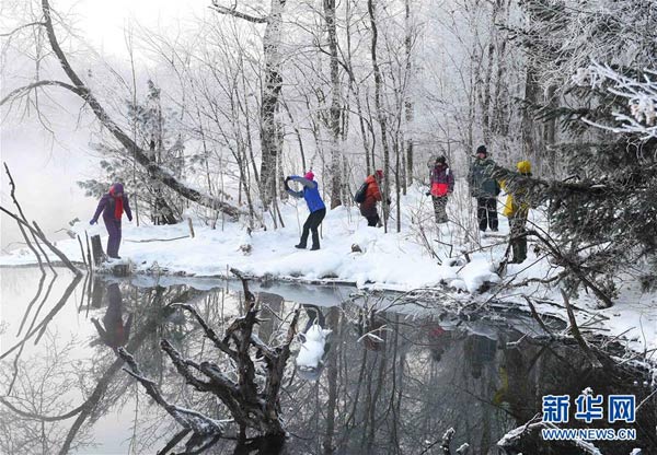 NE China tourist resort welcomes the arrival of winter
